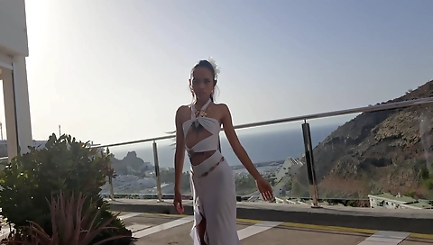 Asian amateur teen gets her cunt fucked on a balcony