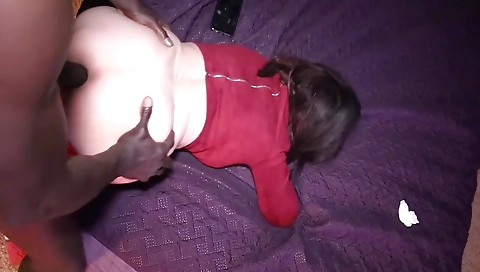 Brunette milf with a beautiful face showing her ass fucking