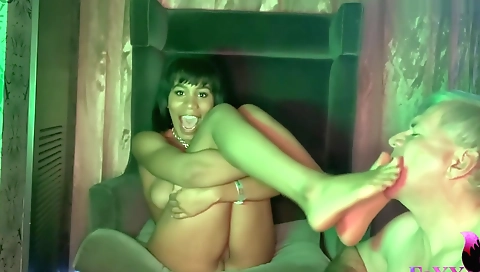 Busty brunette girl gets fucked on all fours by me