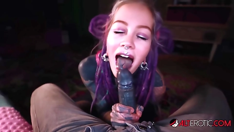 Big ass tattooed beauty gets fucked and rides a big cock